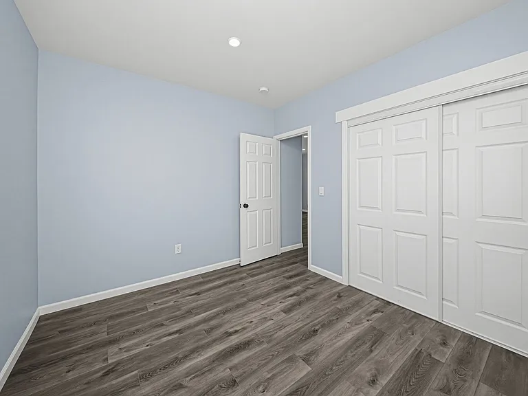 505 W 12th St — Photo 15