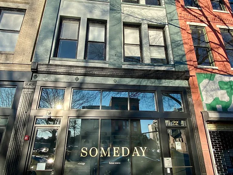 20 E Broad St — Photo 23