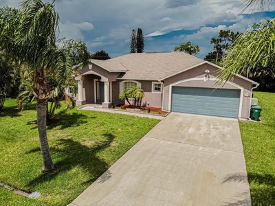 1113 SE Sabina Ln, Port Saint Lucie, FL, 34983