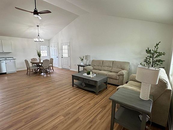 5th image of 2153 Rowan Road
