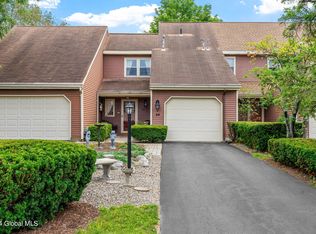 20 Quincy Rd, Glenmont, NY 12077