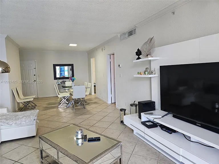 2501 S Ocean Dr #Penthouse 17 — Photo 10