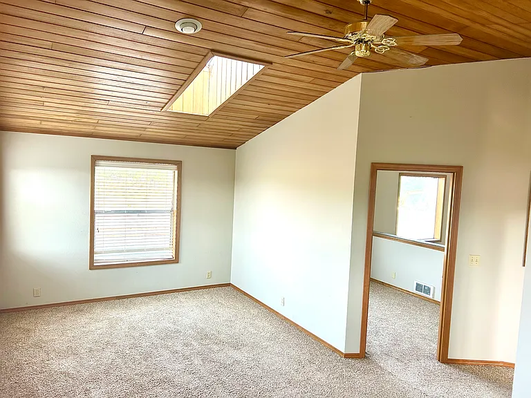 21818 Bulson Rd — Photo 10