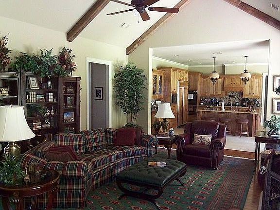 3rd image of 17843 La Posada Cir