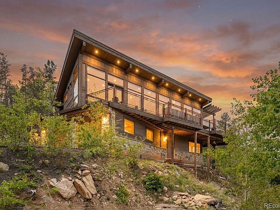 4th image of 843 Indian Peak Road