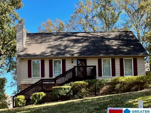 14 Frankies Ln, Alabaster, AL 35007