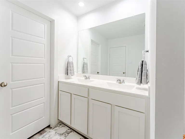 10213 Berkeley Springs Trl — Photo 10