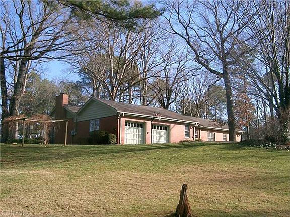 3rd image of 649 Greentree Dr