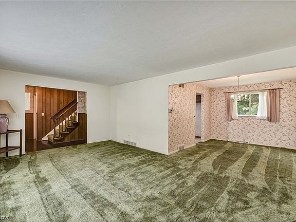 2nd image of 6687 Chadbourne Dr