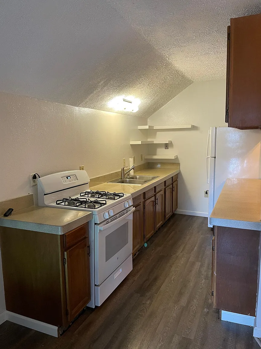 3232 Court St #2 photo 1