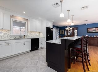 36 Jones Dr, Beacon Falls, CT 06403