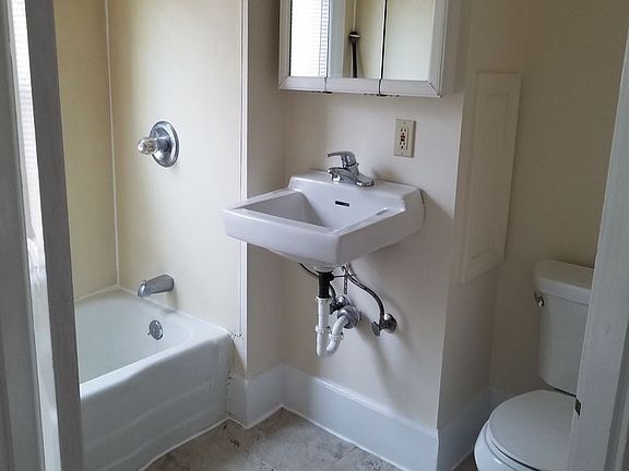 3rd image of 157 W Hollis St #2B-1BA