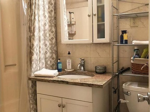 5th image of 472 State St #1A