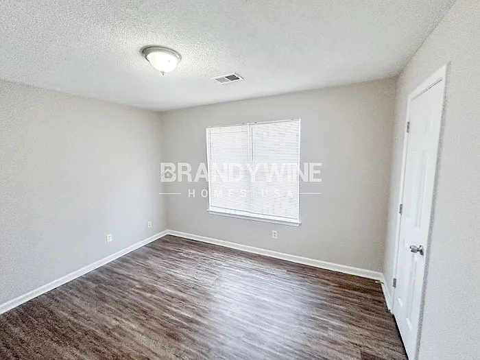 4599 White Rd — Photo 23