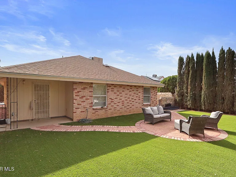 3286 Sal Berroteran Dr — Photo 25