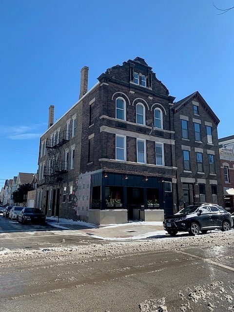 1st image of 1925 S May St #3R