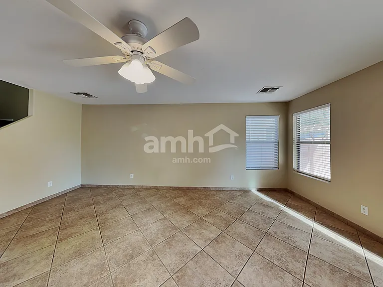 765 W Flaming Arrow Dr — Photo 6