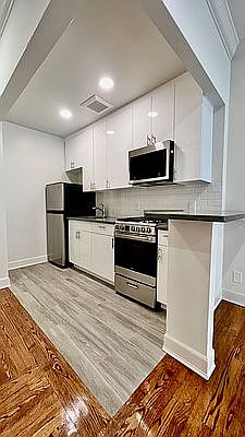 5th image of 71 W 85th St #4F