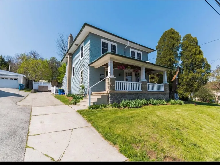 1142 E Matsonford Rd — Photo 25