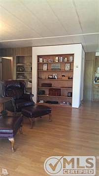 4th image of 20 Irena Ave #125