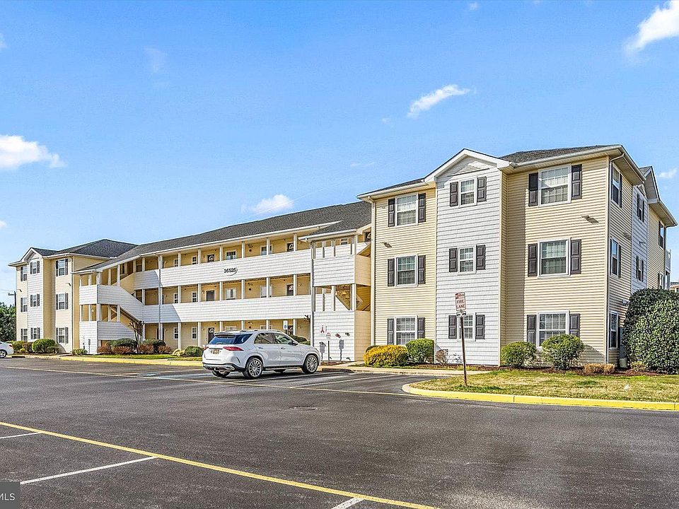 1st image of 36525 Palm Dr Unit 5106
