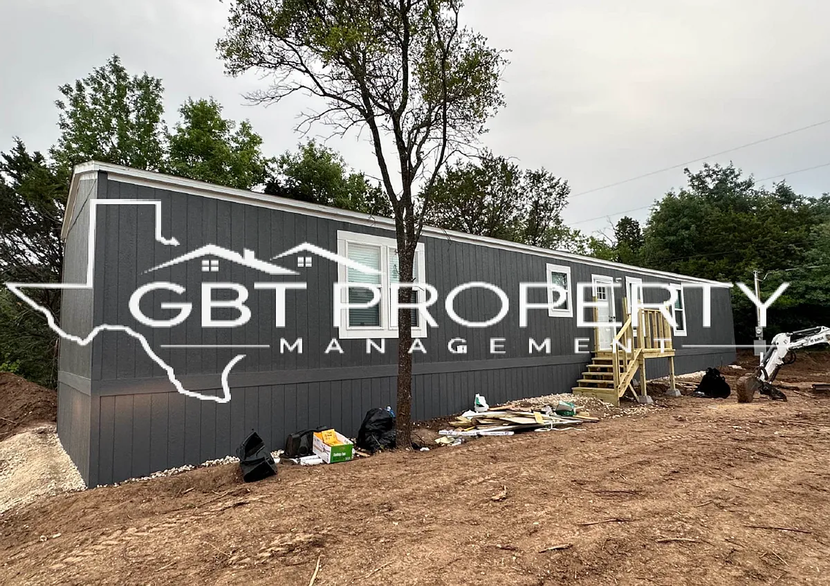 Building Photo - 6227 N Oklahoma Trl