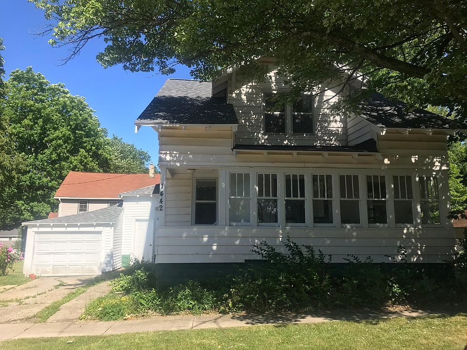 1st image of 1442 Barclay St #2