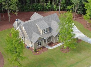 1031 Graham Dr, Madison, GA 30650