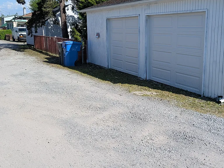 315 4th Ave SE — Photo 29