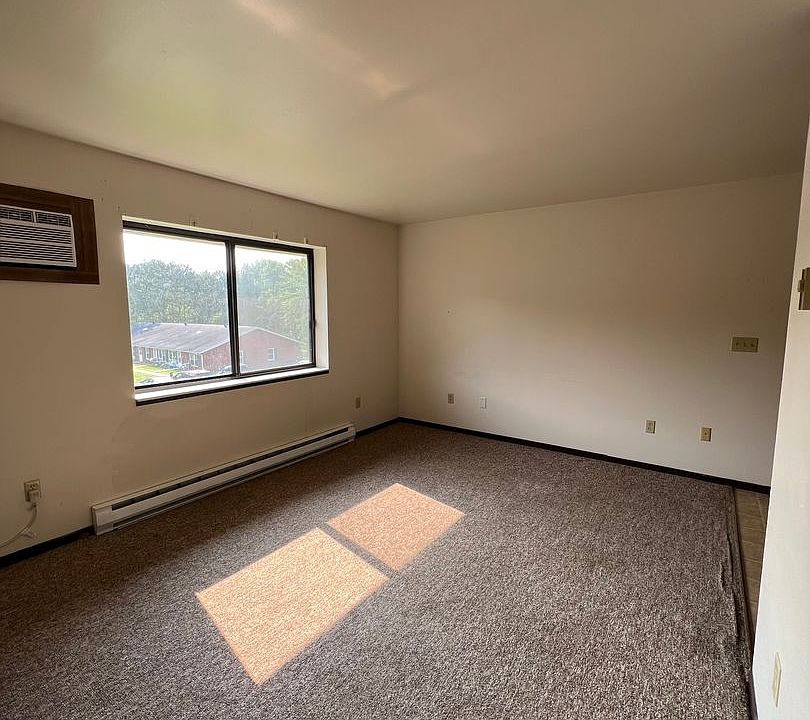 1st image of 119 S 3rd St #4