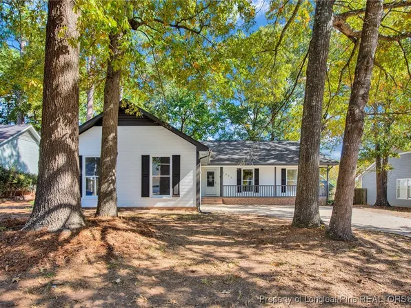 7491 Fairpoint Rd, Fayetteville, NC 28314