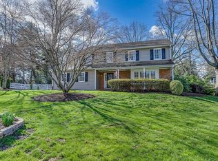 2552 Oak Valley Dr, Vienna, VA 22181