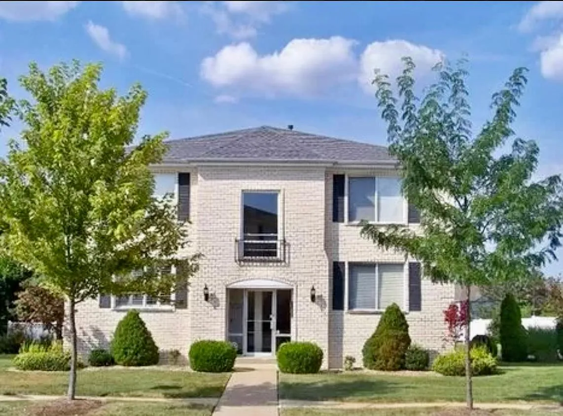 2 bed, 1144 sqft, $1,750 — Photo 2