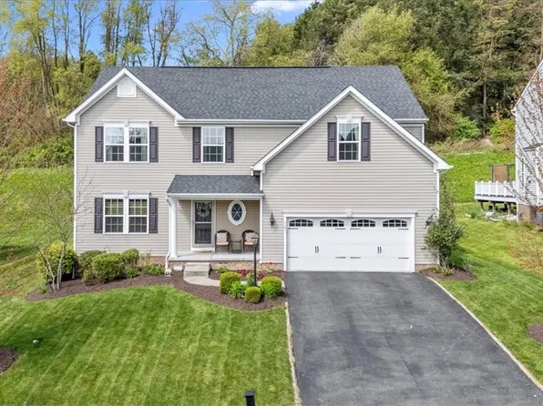 727 Packsaddle Trl, Gibsonia, PA 15044