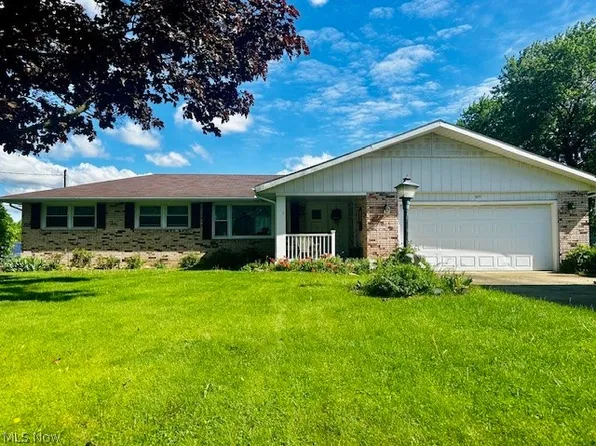 977 Donnawood Dr, Mansfield, OH 44903