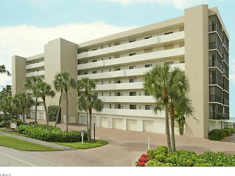 10475 Gulf Shore Dr #114 — Photo 2