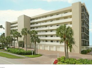 10475 Gulf Shore Dr APT 162, Naples, FL 34108