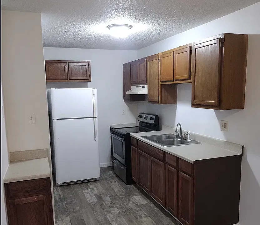 8743 Commercial Blvd #C