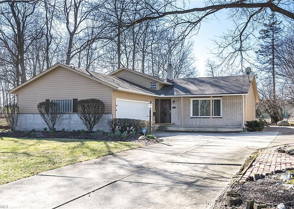 1st image of 6048 White Pine Dr