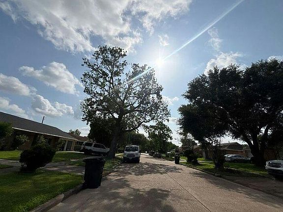 5th image of 4715 Knottynold Ln