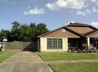 17107 Mercado Dr, Houston, TX 77083