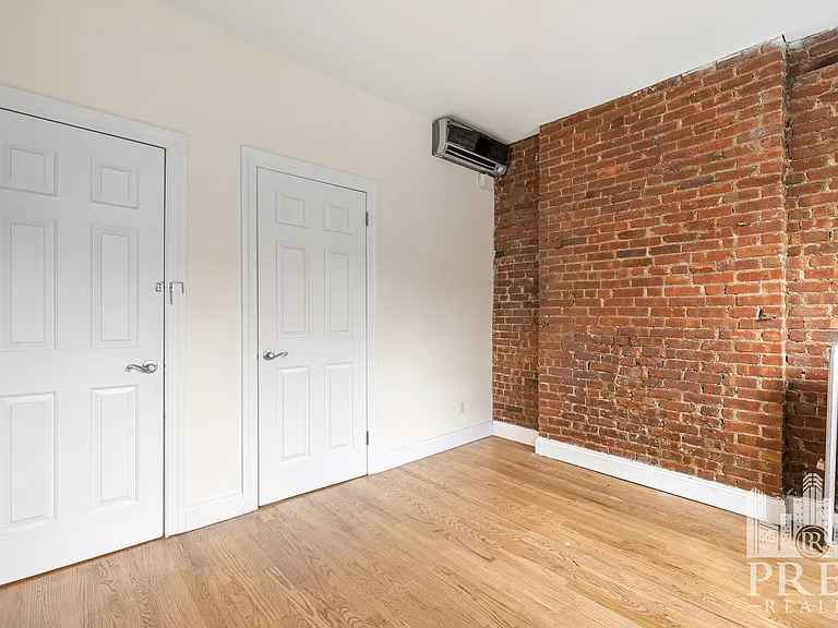 227 E 81st St #4E — Photo 5