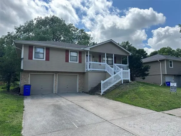 1913 NE Patterson Dr, Lees Summit, MO 64086