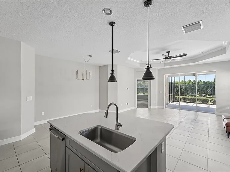 13524 Circa Crossing Dr — Photo 15