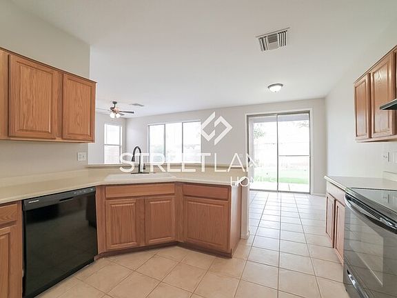 5th image of 14419 N 149th Dr