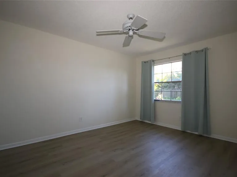 1535 Nursery Rd #403 — Photo 12