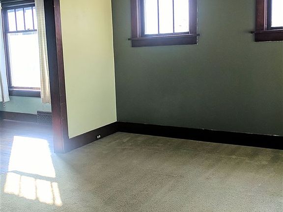 5th image of 907 2nd St