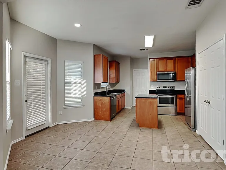 8210 Grissom Cir — Photo 6