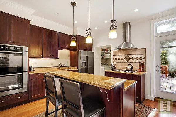 Rented by Halstead Real Estate | media 42