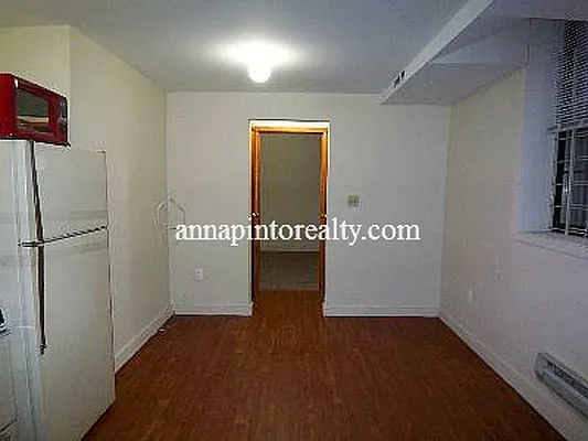 Sold by Anna Pinto Realty | media 17